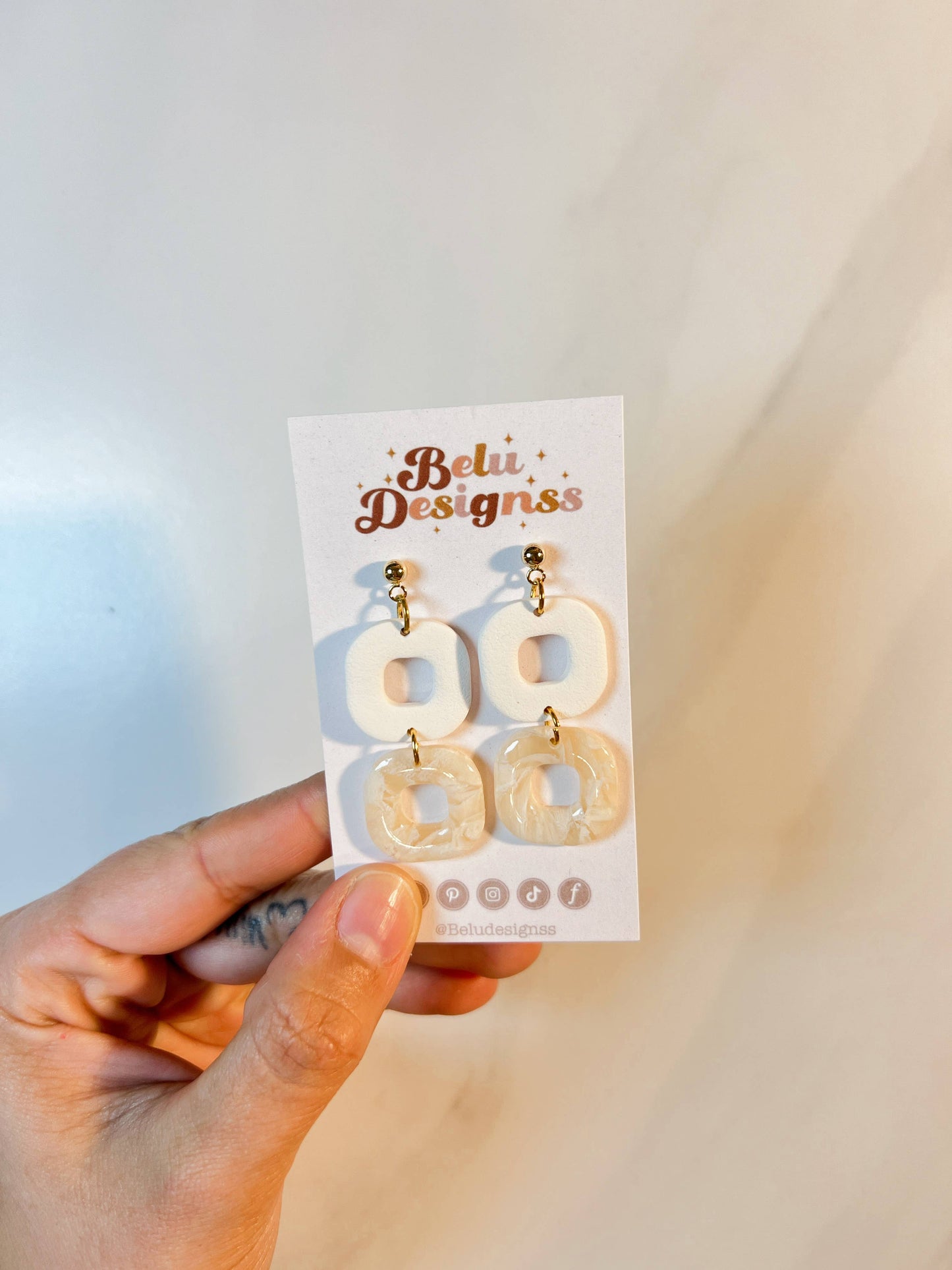 White and marbled squares polymer clay earrings