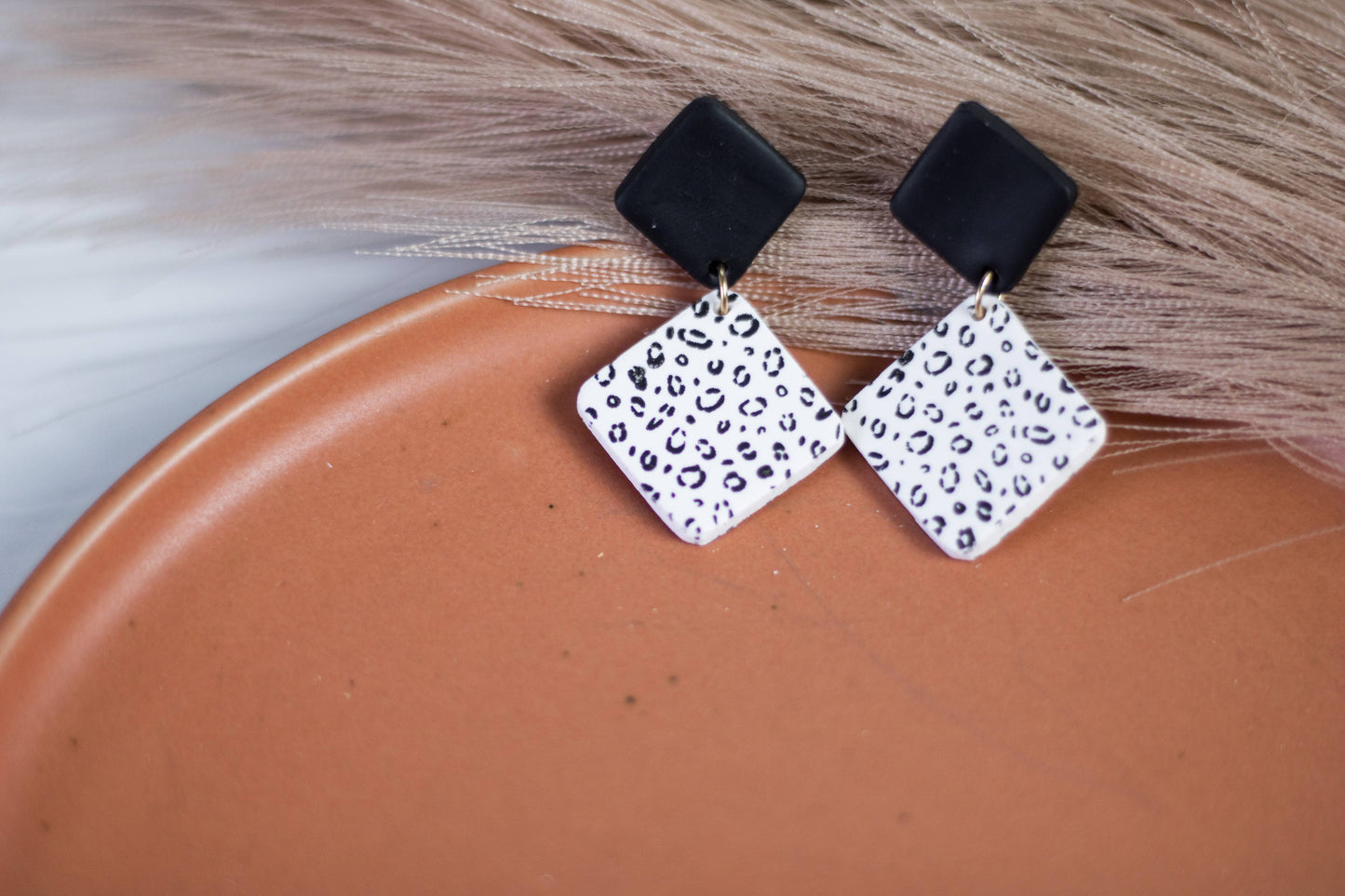 White Cheetah Collection