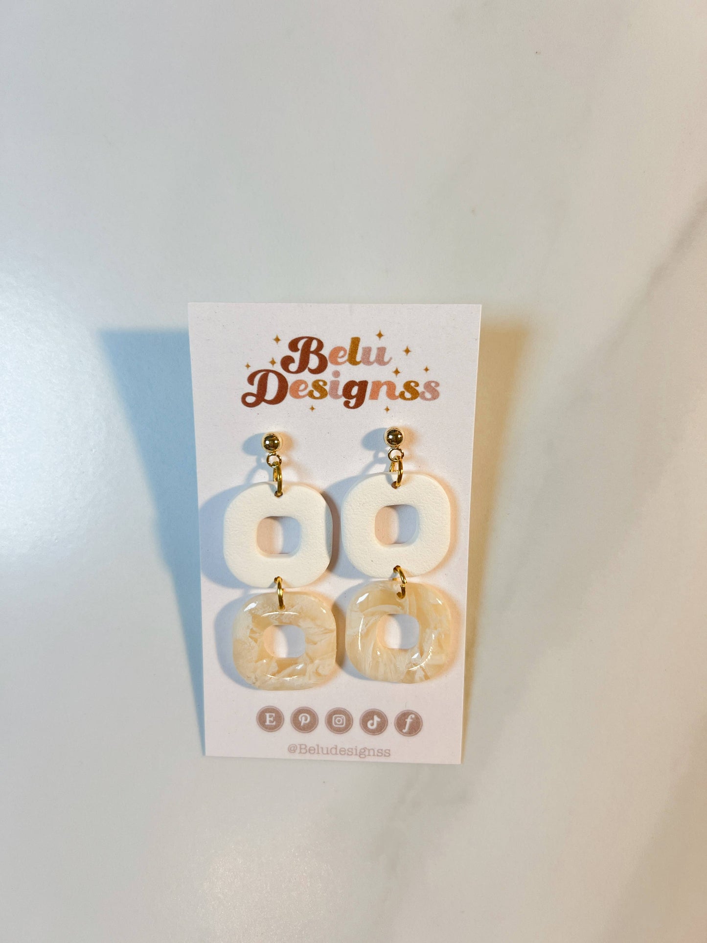 White and marbled squares polymer clay earrings