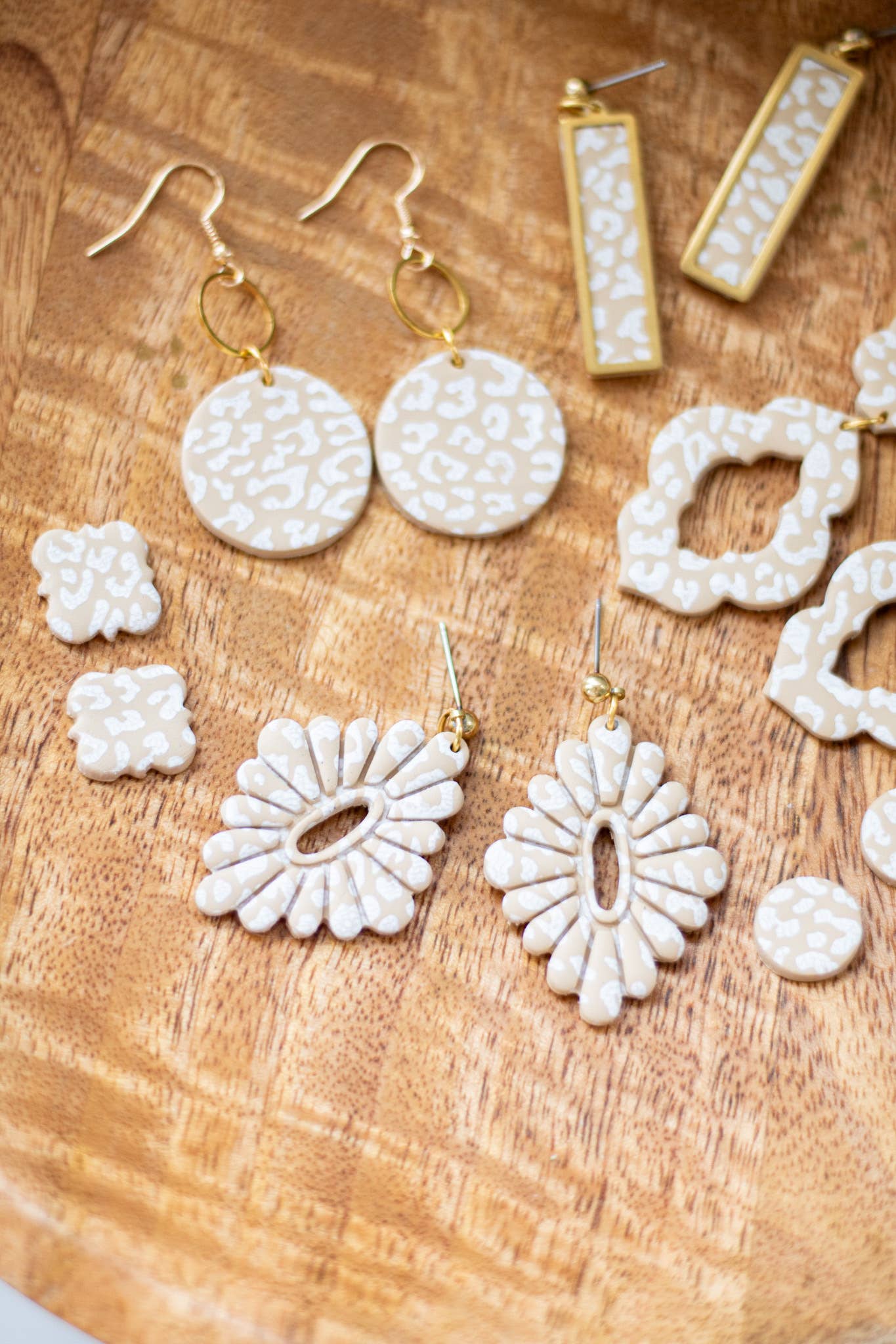 Champagne Leopard Collection