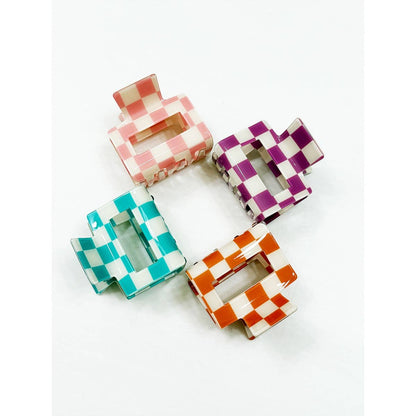 Most Wanted Checkered Hair Claw