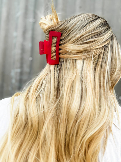 Scarlet Red Rectangle Claw