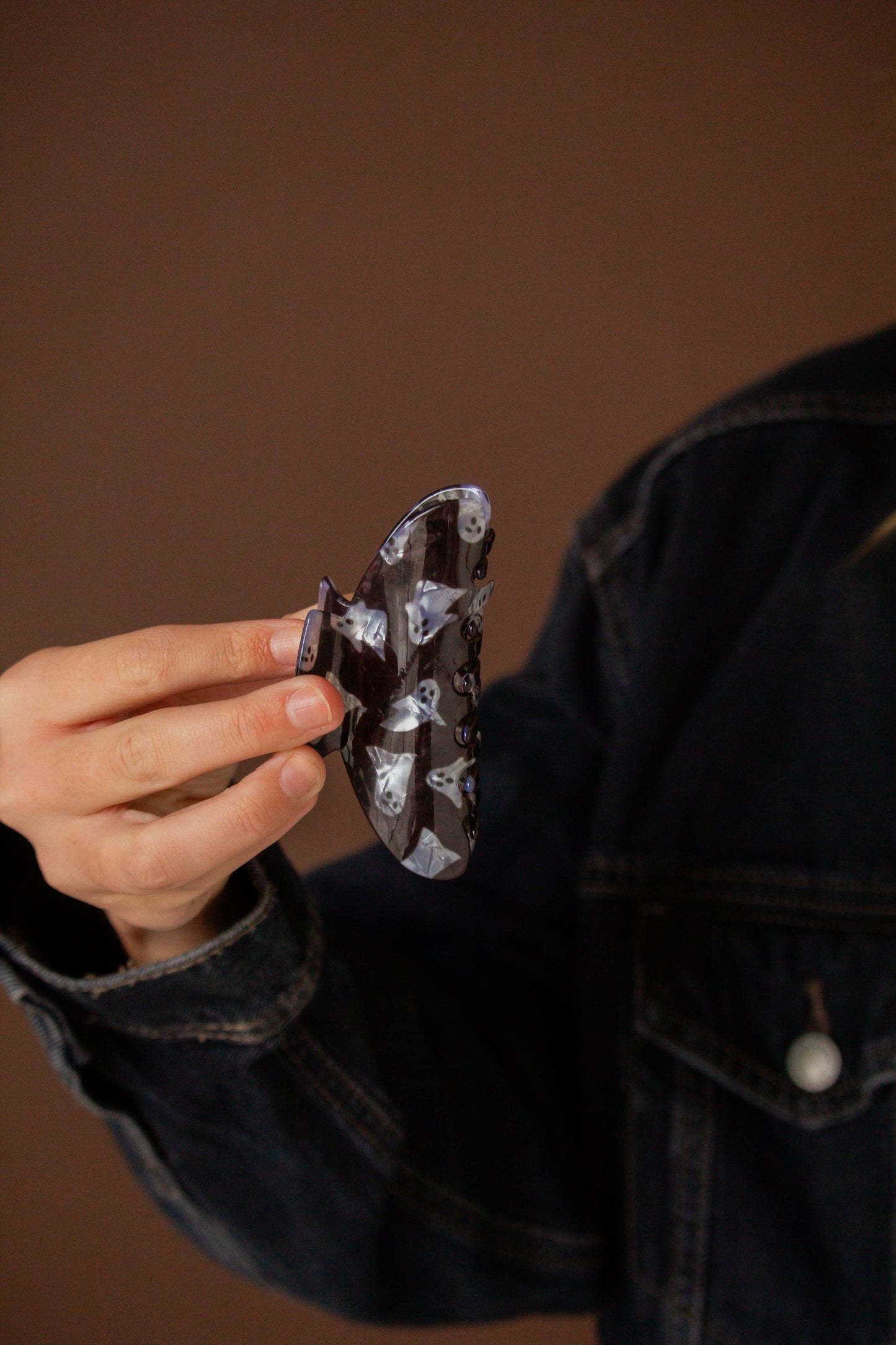 Black Ghosty Claw Clip