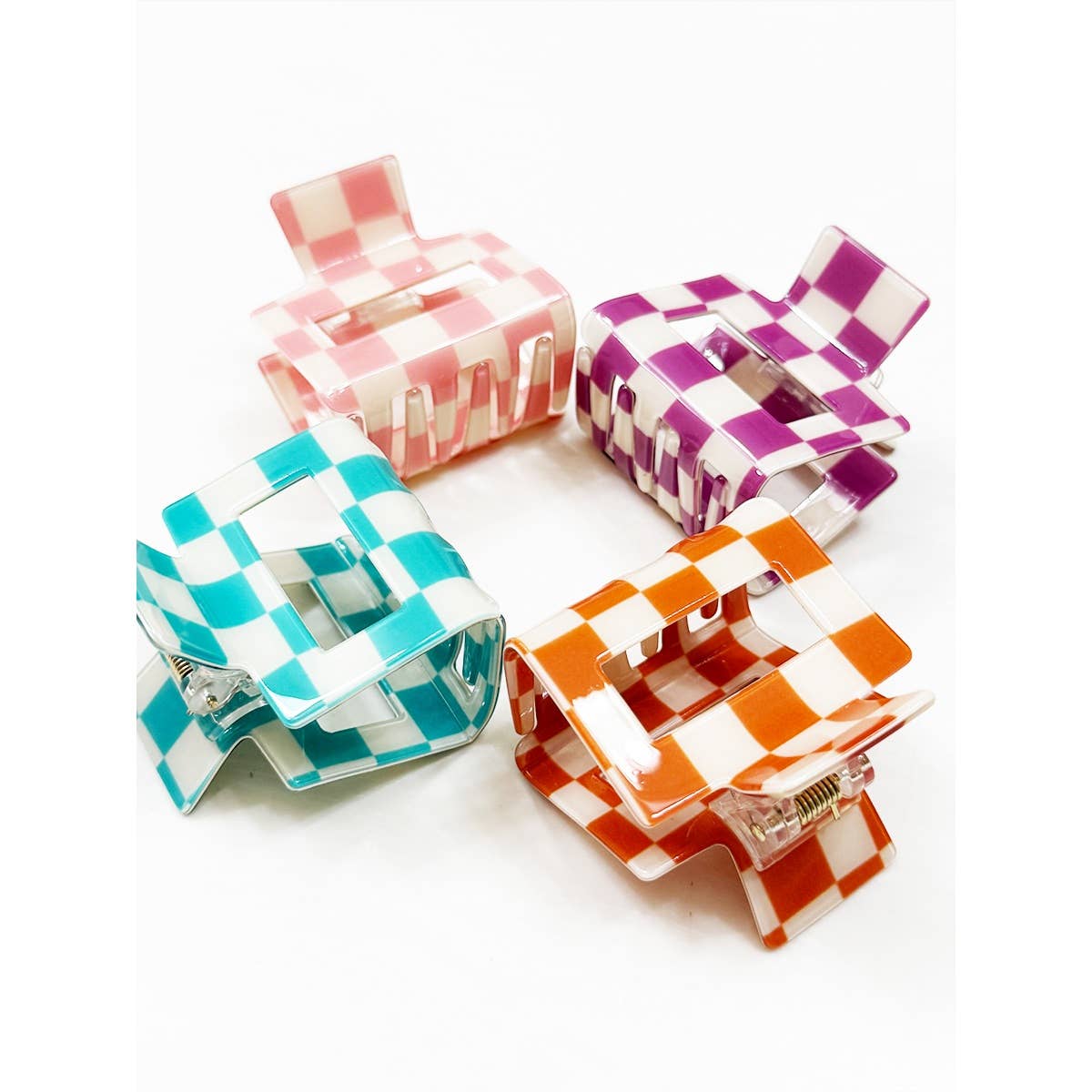 Most Wanted Checkered Hair Claw