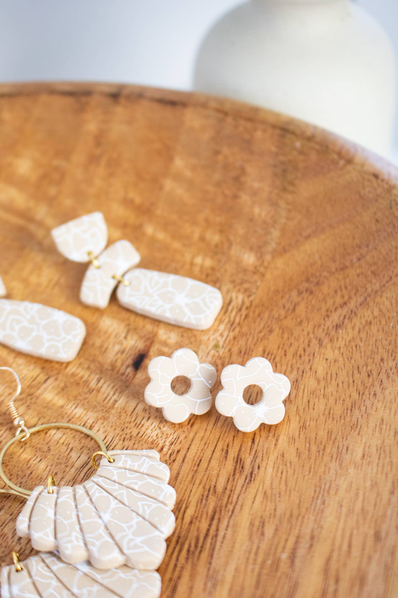 Neutral Flower Collection