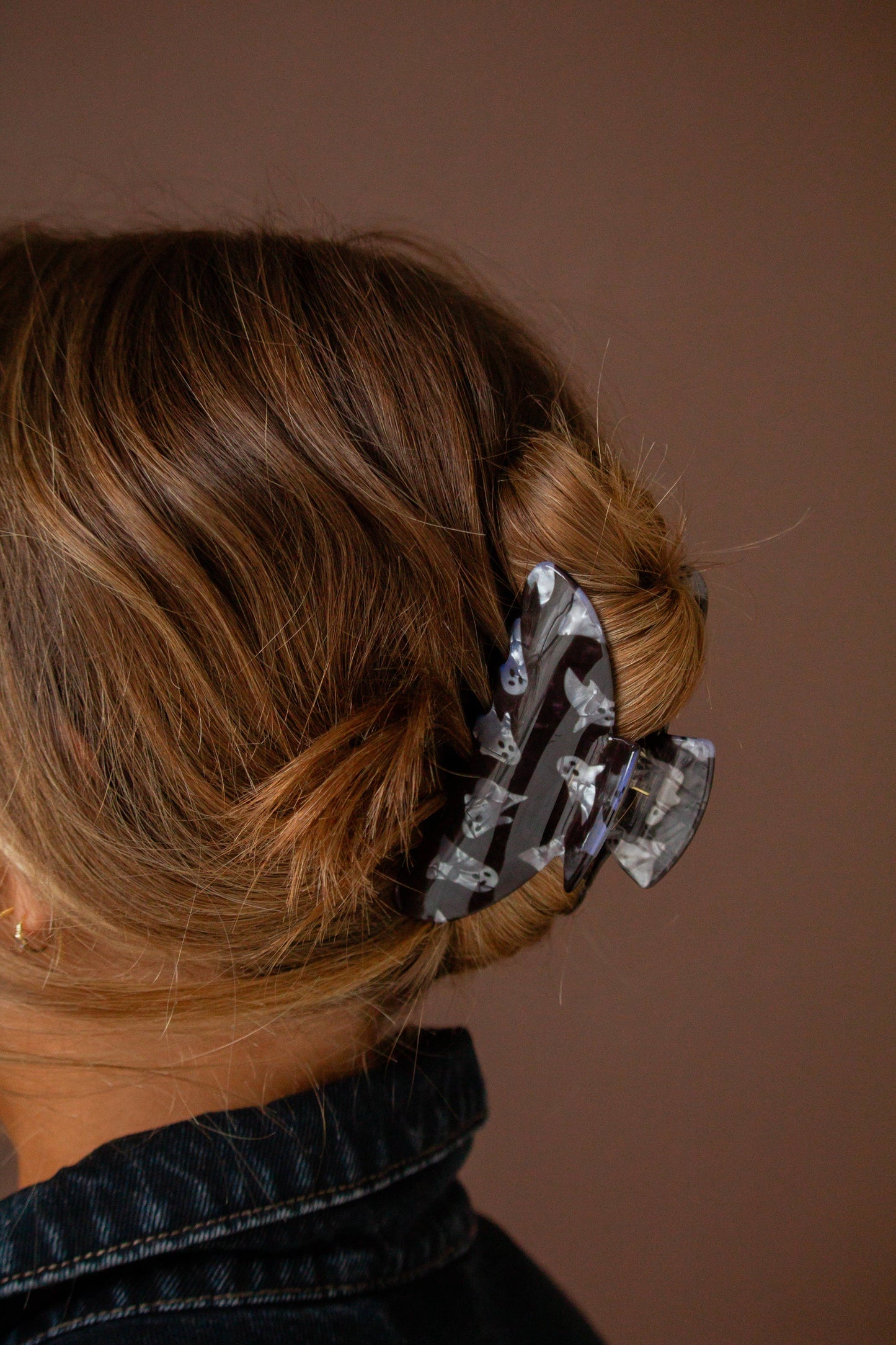 Black Ghosty Claw Clip