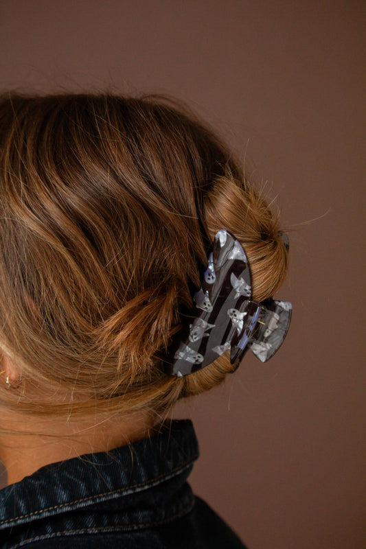 Black Ghosty Claw Clip